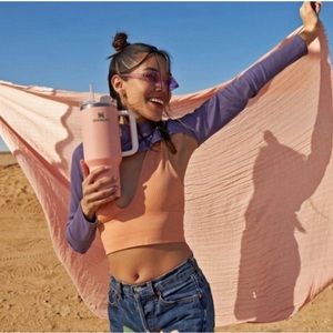 Peach Colorblock 40oz Stanley H2.O